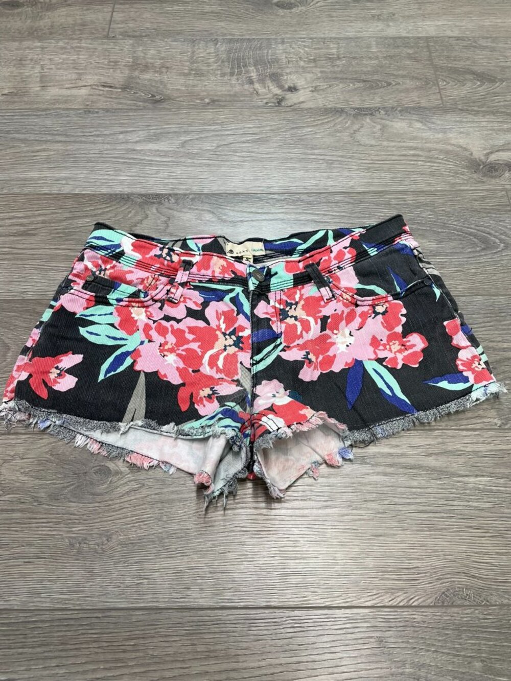 Roxy Floral Denim Shorts - Sz 3/26, Raw Hem - Surf Boho Vibe